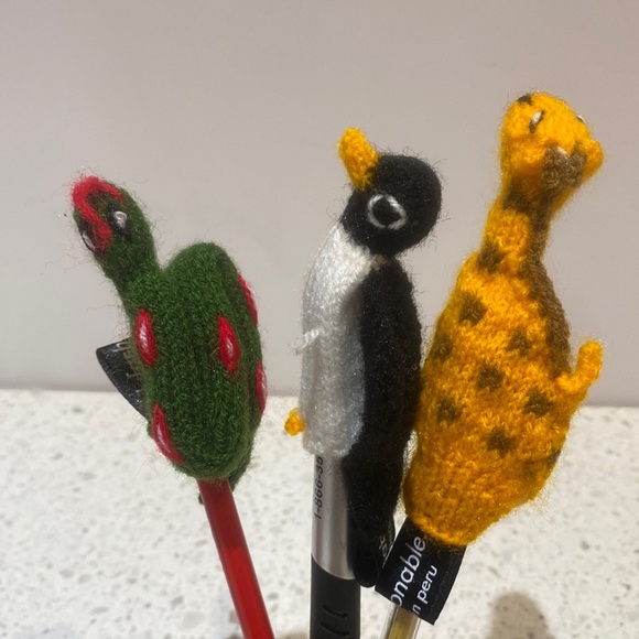 Set of 9 Knitted Animal Finger Puppets - Picture 4 of 4